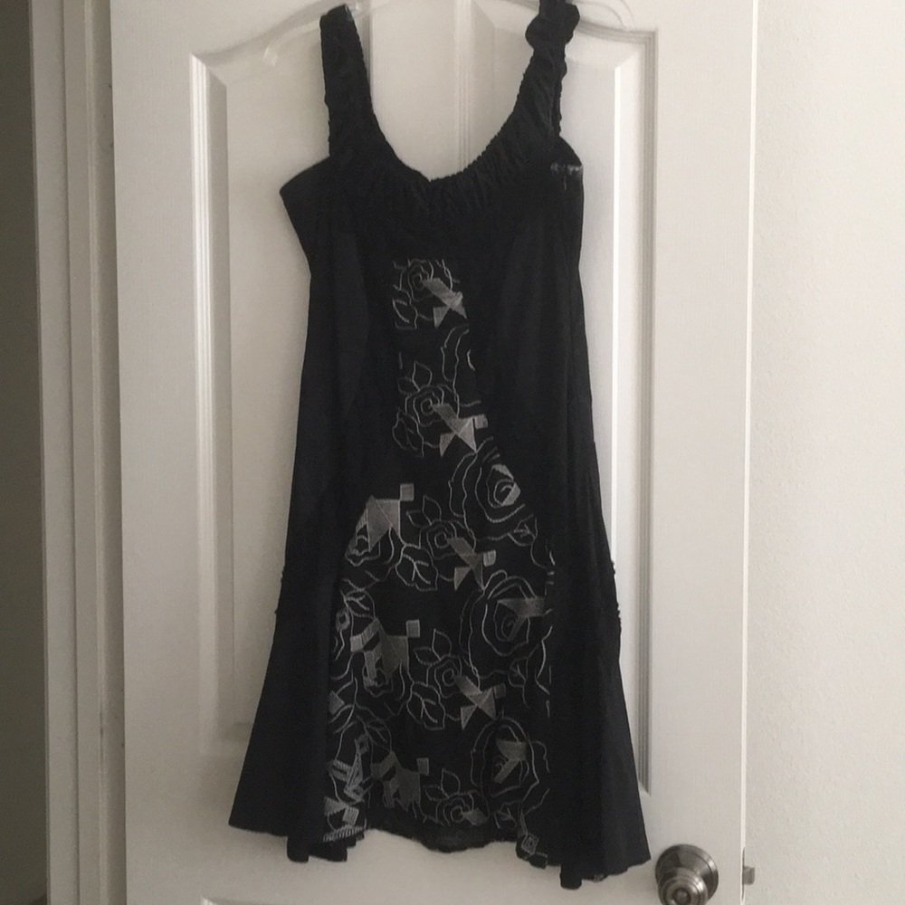 Save the Queen black and white A frame dress